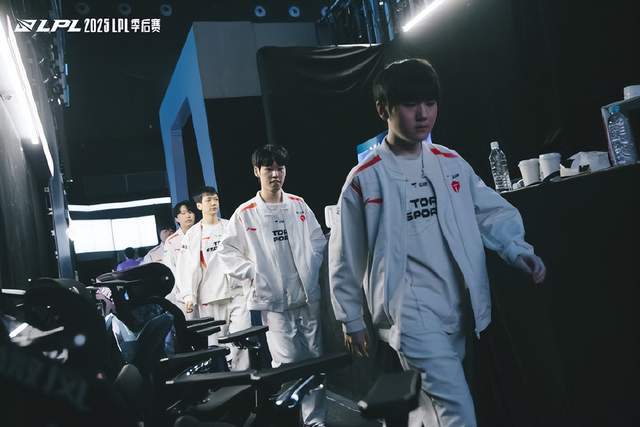 中他们确实, Tarza